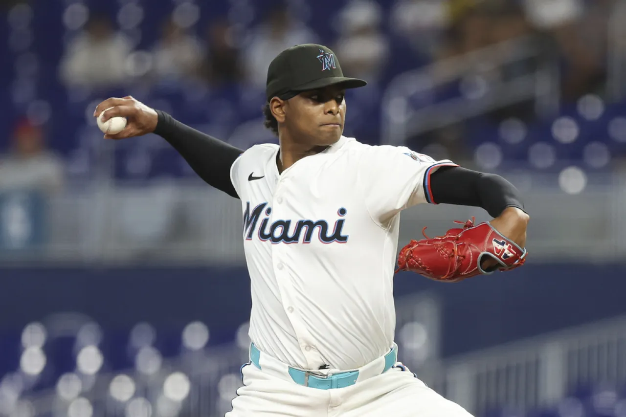 Marlins amplían racha de triunfos a 8