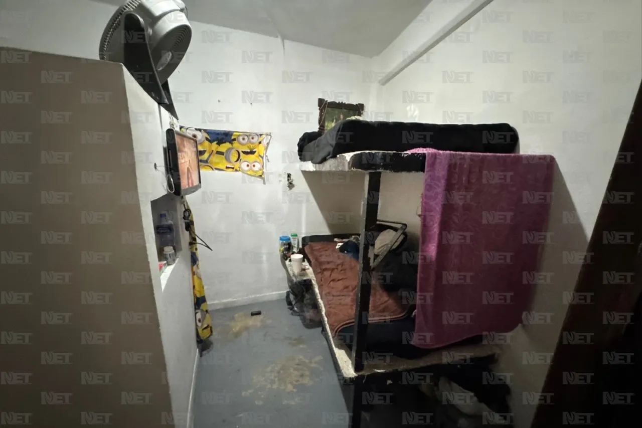 Exhiben lujos en Cereso 3; líder tenía celda con aire y visitas íntimas