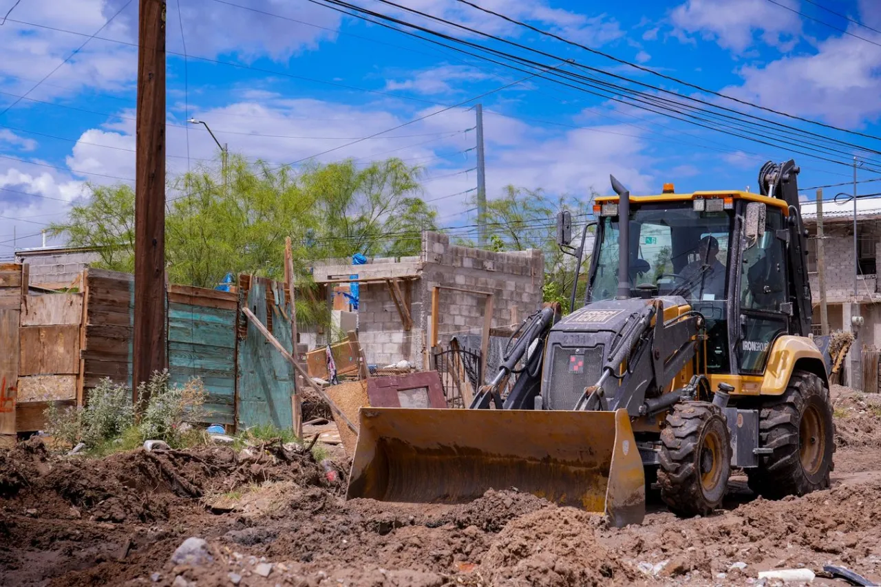 Continua JMAS trabajos de limpieza tras lluvias