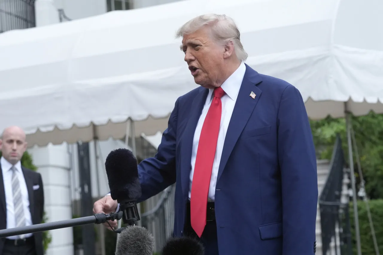 Trump anuncia acuerdo comercial con Vietnam