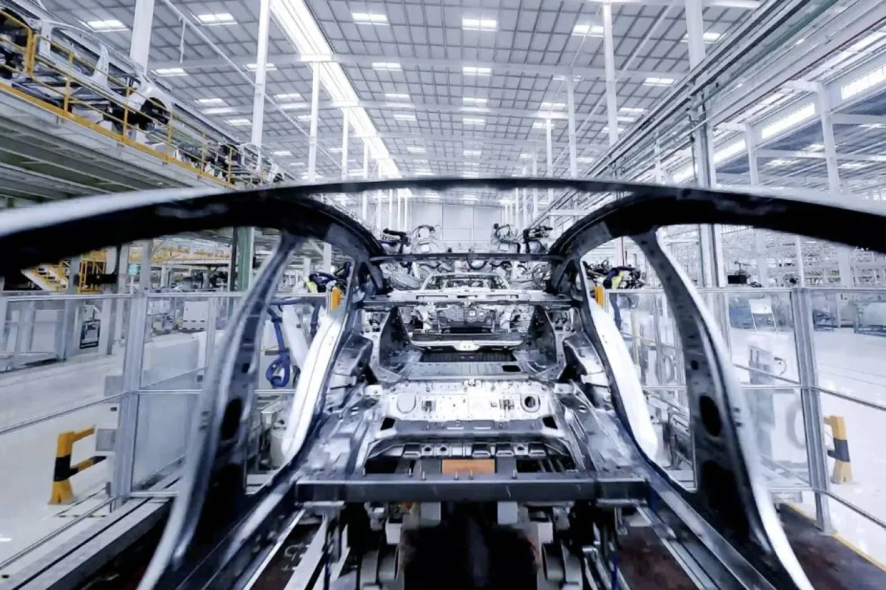 BYD congela su planta en México