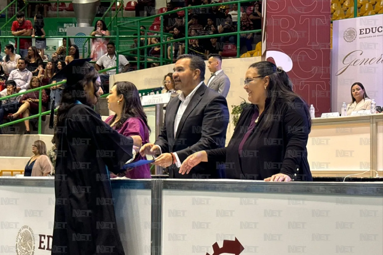 Celebra generación 2025 graduación del Cbtis 269