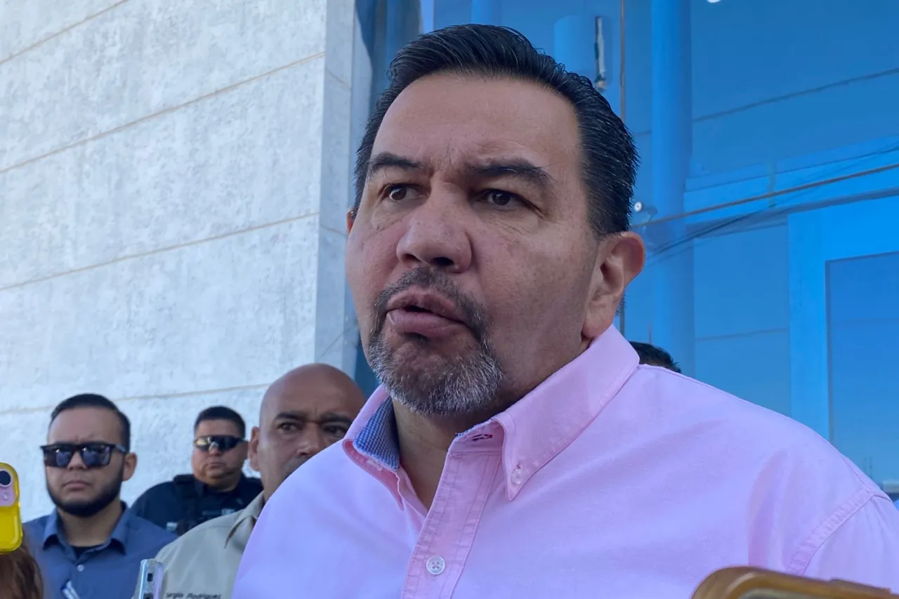 Propone alcalde coordinación entre sectores para fortalecer los Consejos de Paz