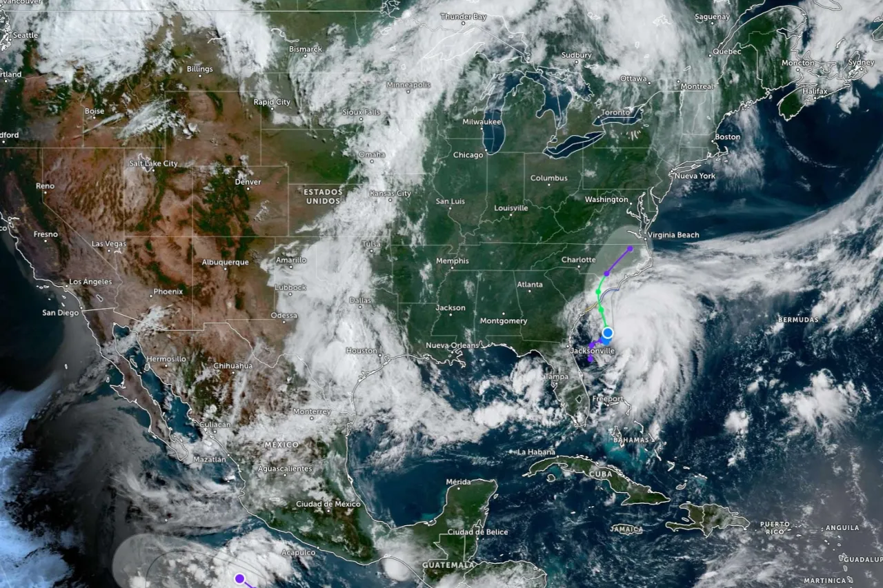 Se forma tormenta tropical Chantal frente a la costa sureste de EU