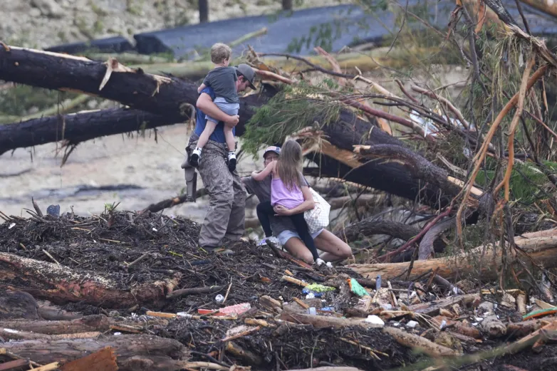 Al menos 27 muertos en inundaciones en Texas