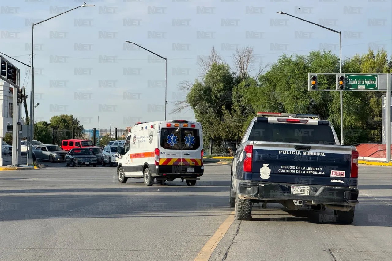Atacan a balazos a hombre que tapaba baches en la Felipe Ángeles