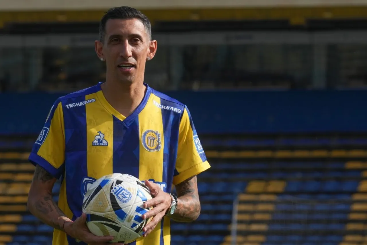 De regreso: Firma Ángel Di María con Rosario Central