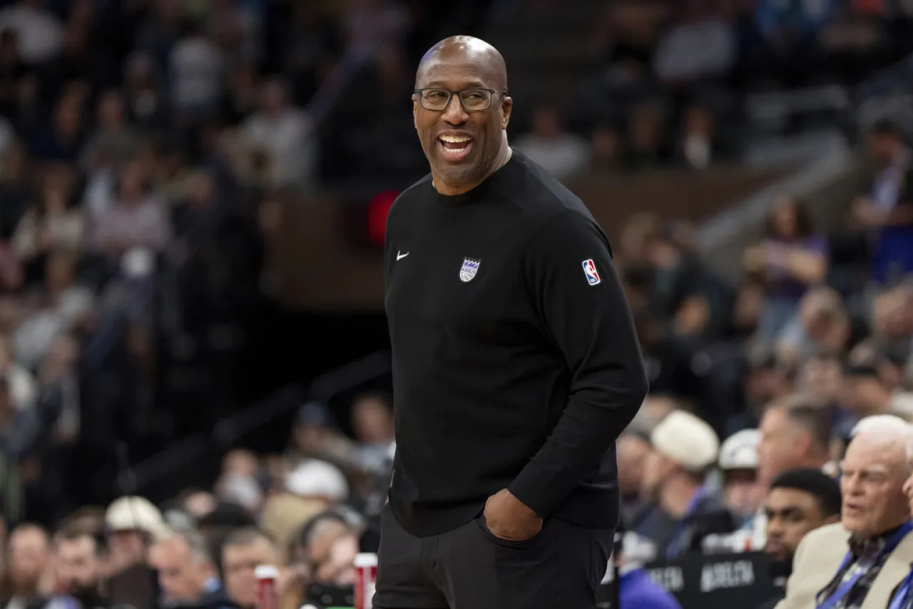 Los Knicks de Nueva York contratan a Mike Brown