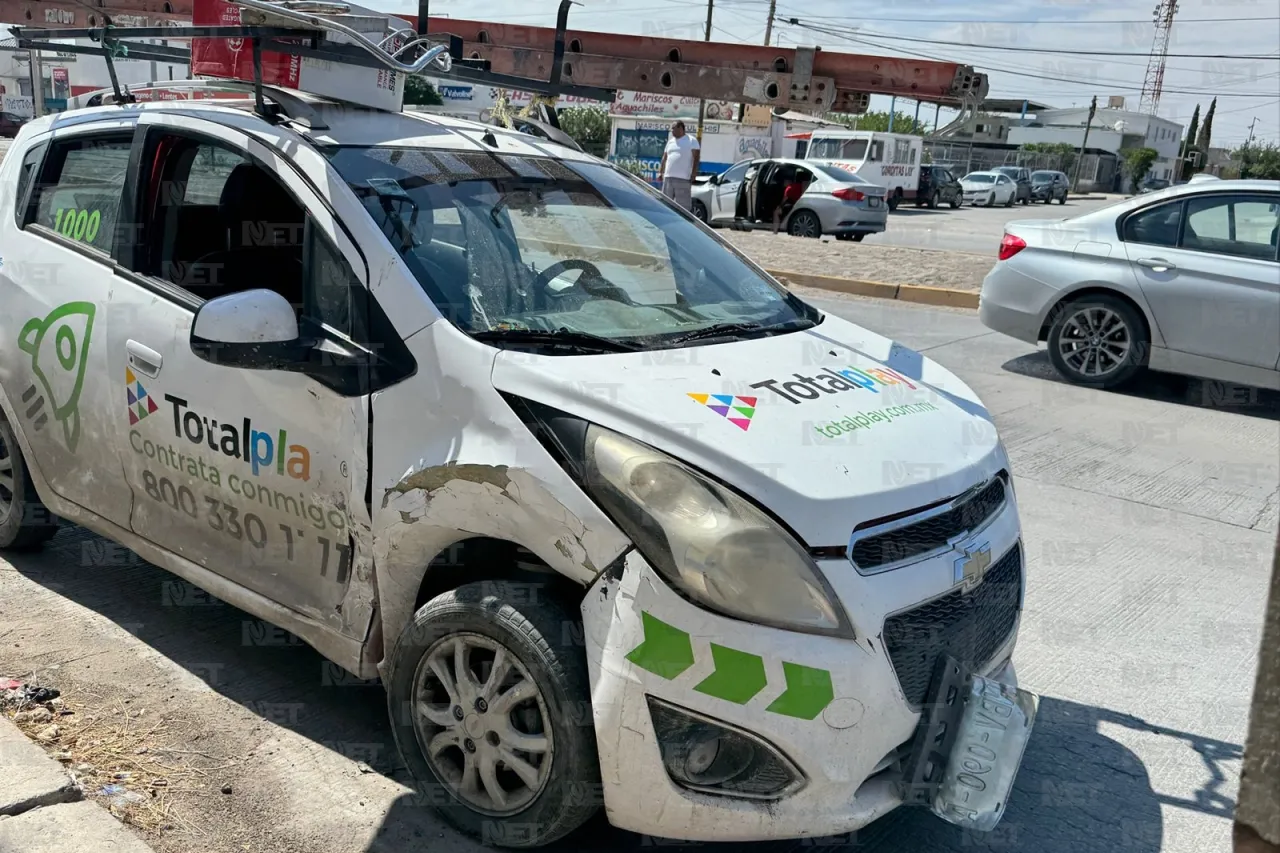 Se registra choque en la Clouthier y Fresa