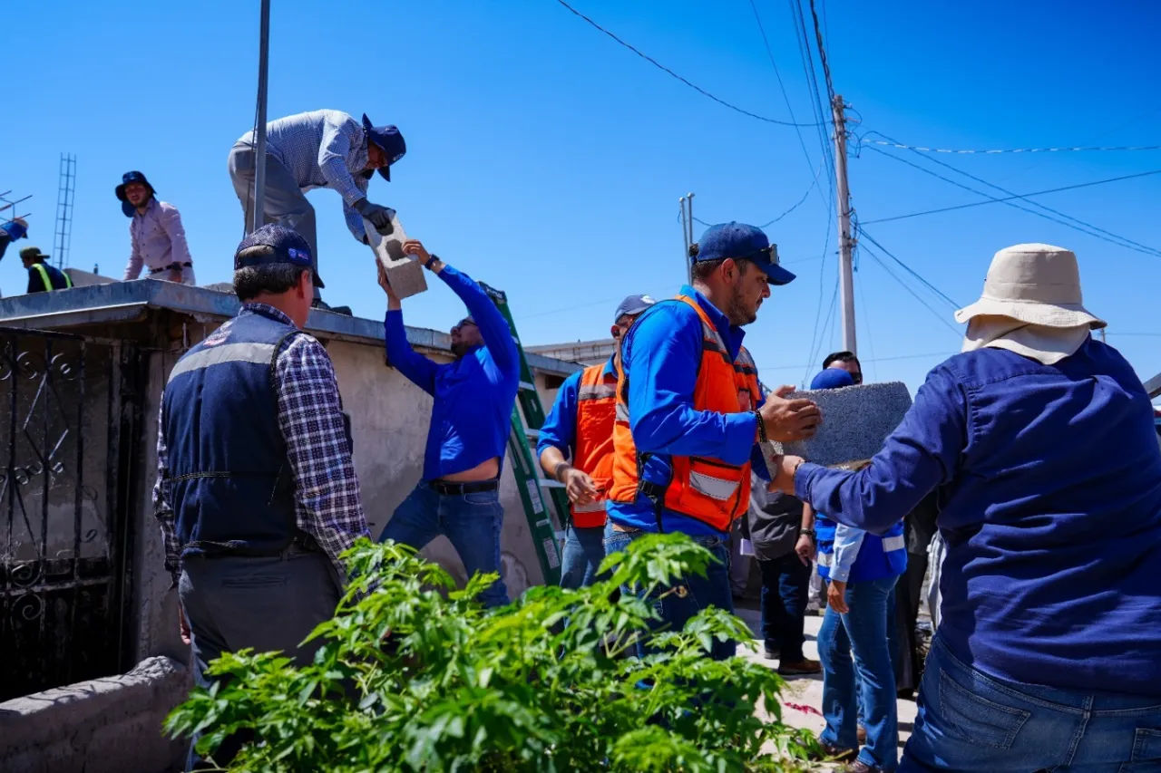 Entrega JMAS apoyos a 41 familias afectadas por lluvias en la Francisco Sarabia