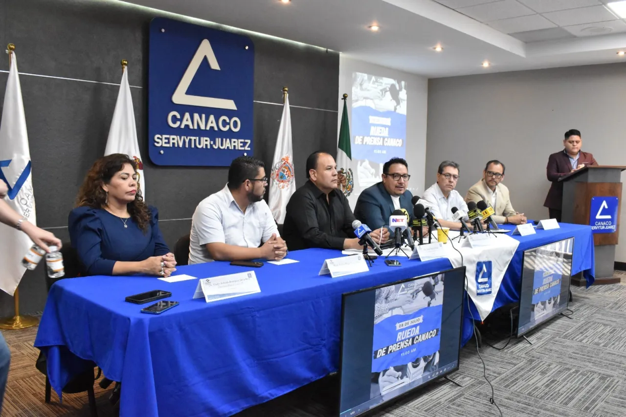 Firma Conalep convenio con Canaco Juárez en beneficio de 5 mil estudiantes