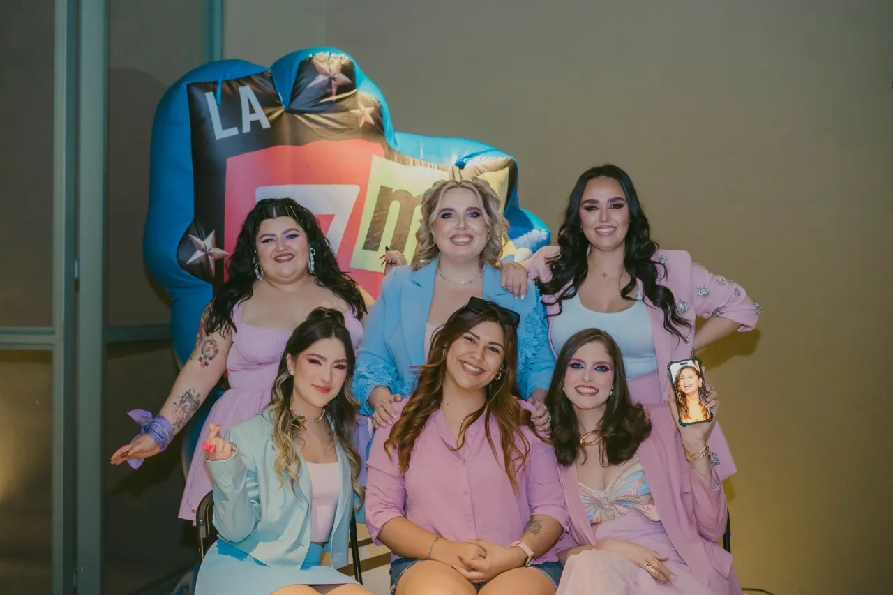 Chihuahua vibrará con la energía única del podcast 'Seis de Copas'