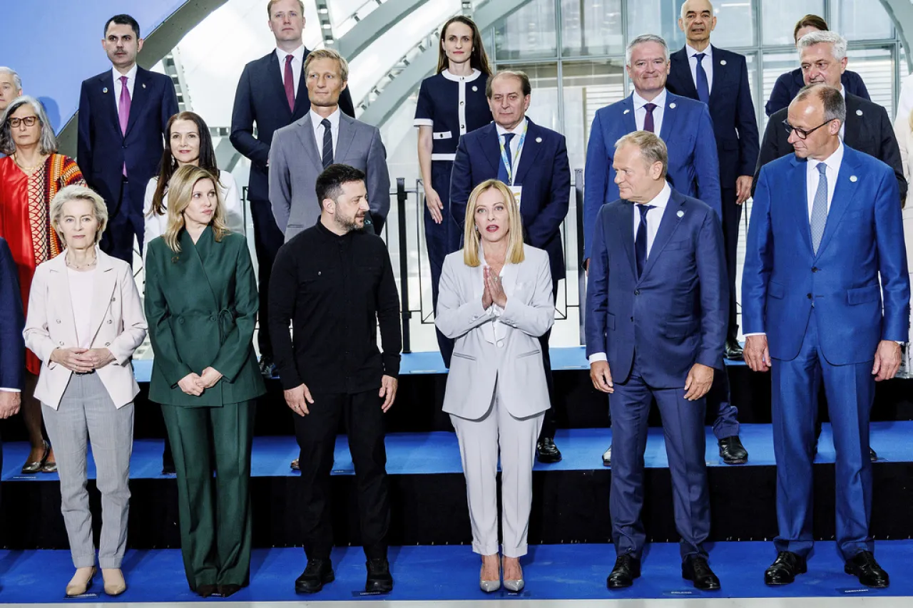 Líderes europeos instan a invertir en Ucrania pese a la aceleración de la guerra