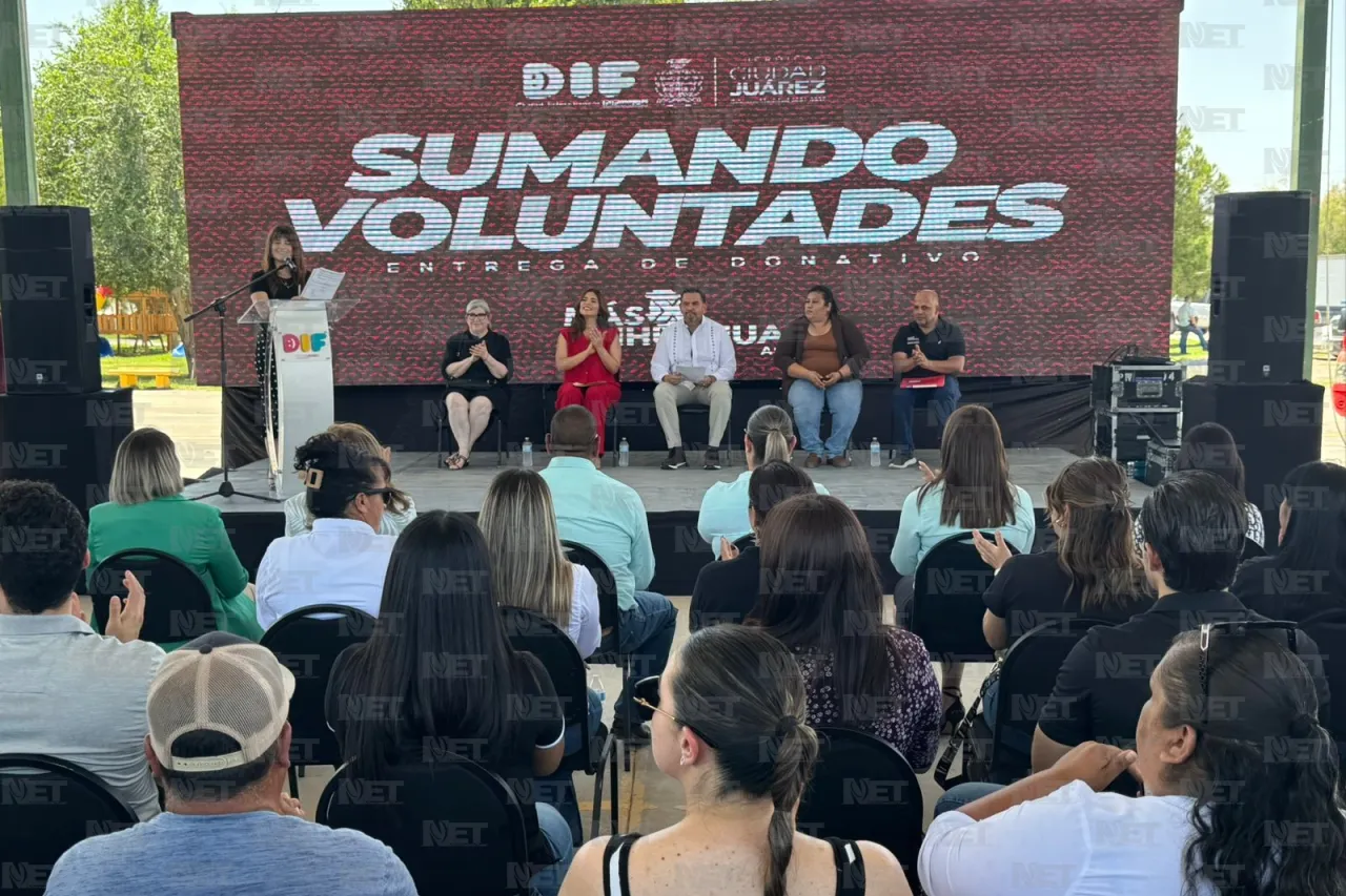 Entregan en Juárez mobiliario a DIF de 15 municipios