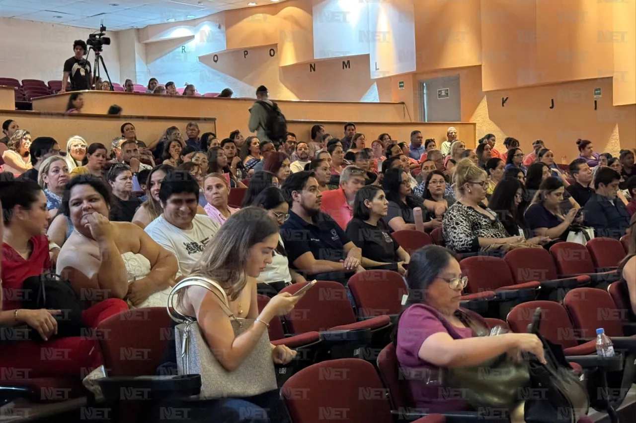 Dan plática del TDAH: acuden alcalde y directora del DIF