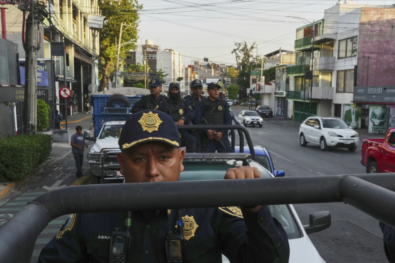 La extorsión va al alza en México asfixiando a tiendas y empresas