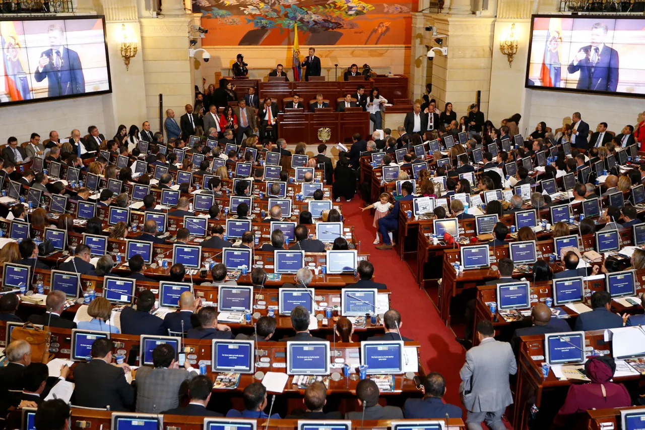 Acusan a mexicano de planear atentado contra senador colombiano