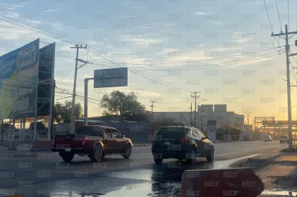 Así las filas para cruzar a El Paso 