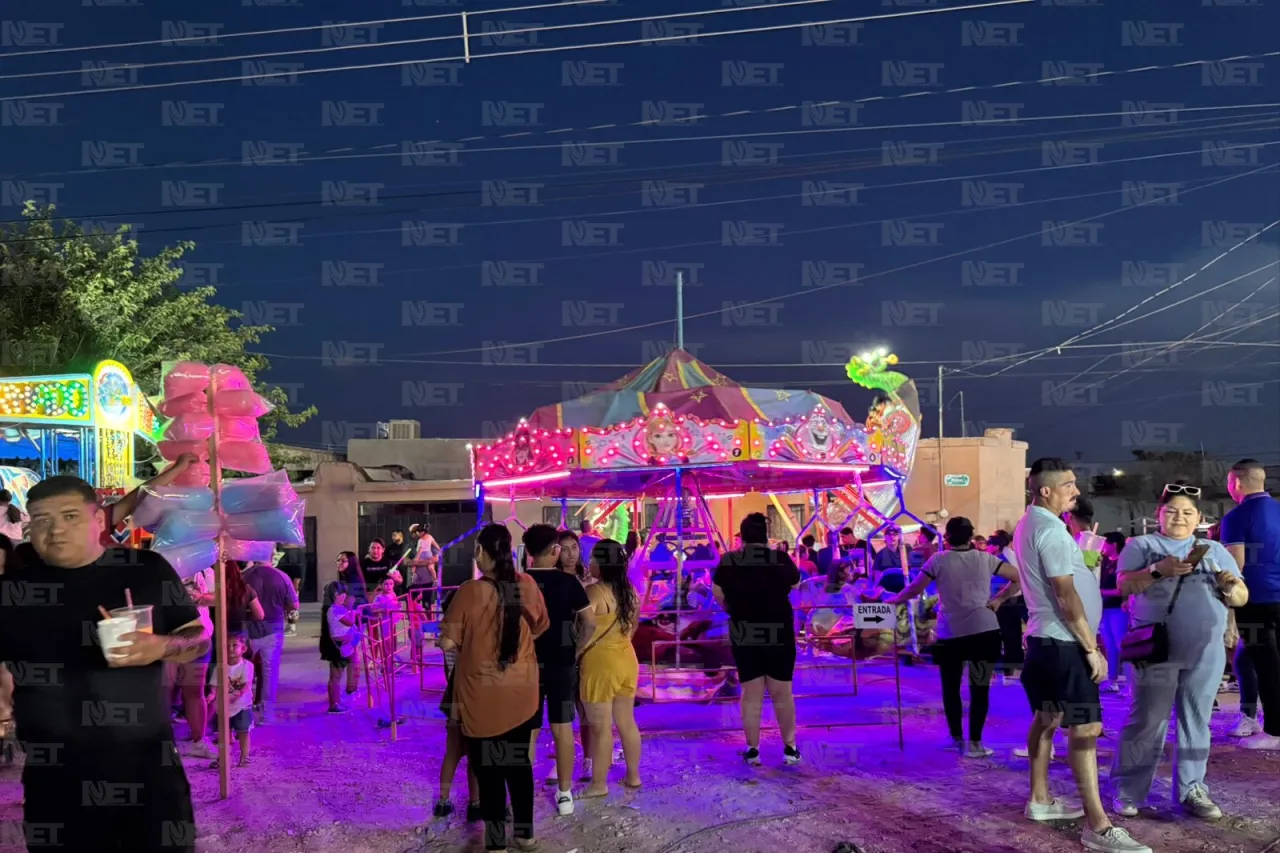 Disfrutan juarenses de kermes por fiesta patronal de Nuestra Señora del Carmen