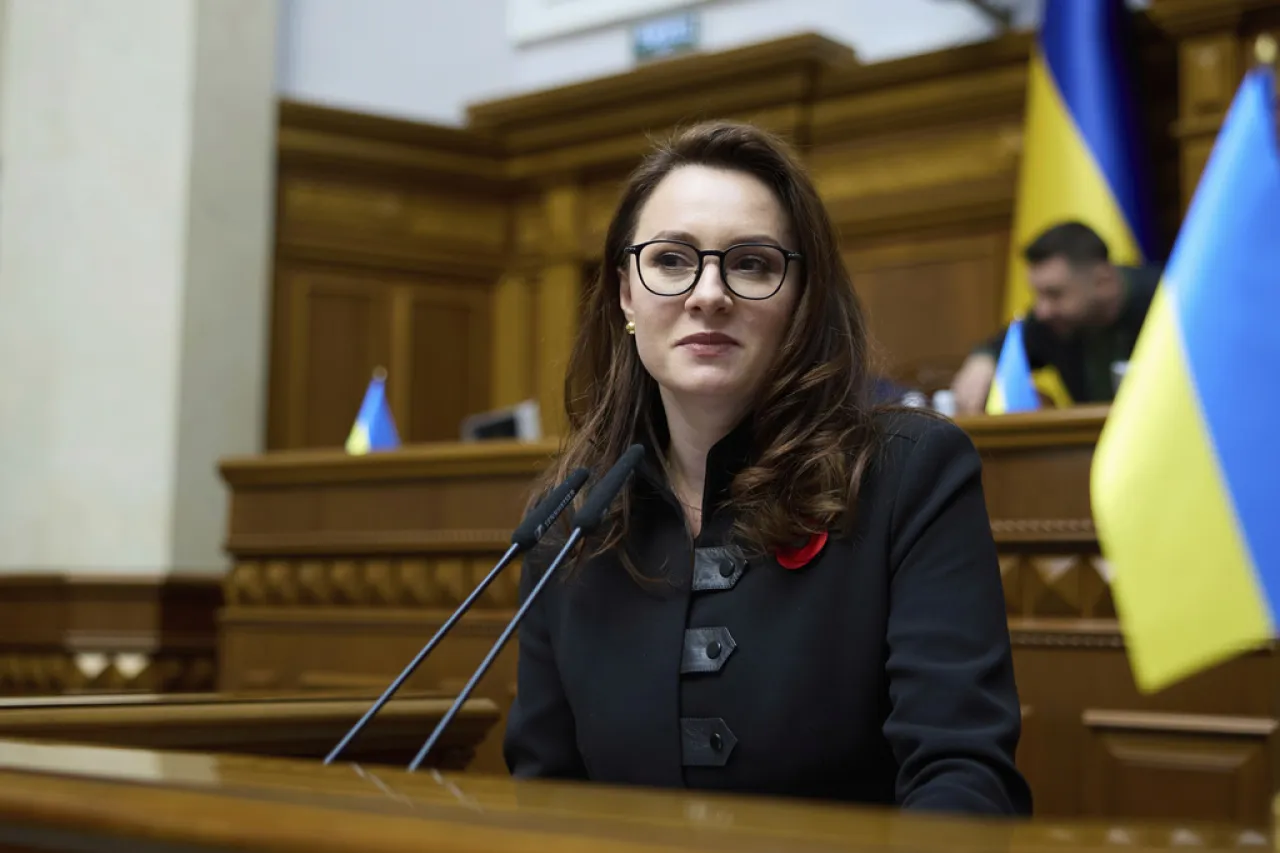 Zelenskyy designa nueva primera ministra y reorganiza su gabinete