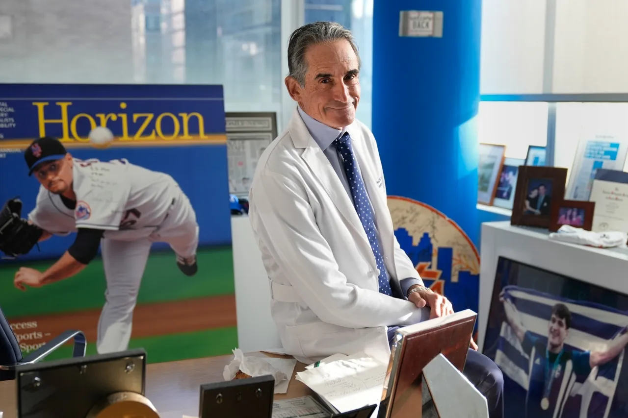 Fallece David Altchek, director médico de Mets y pionero de cirugía Tommy John