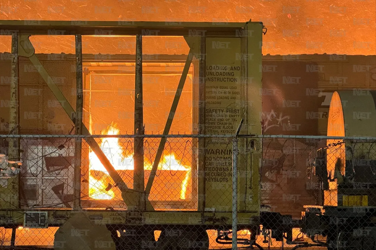 Movilización en eje vial por incendio en vagones del tren
