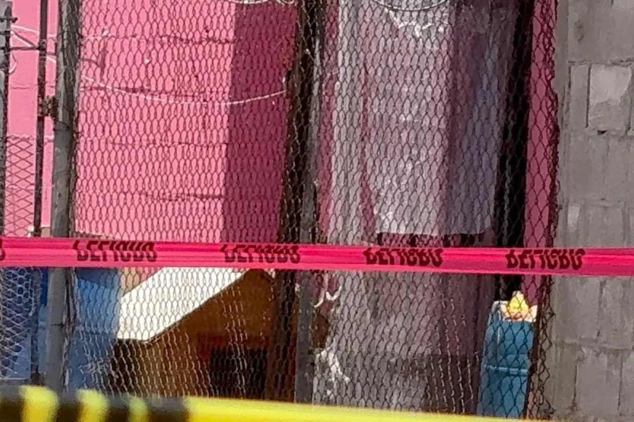 Asesinan a hombre dentro de su casa en la colonia Patria
