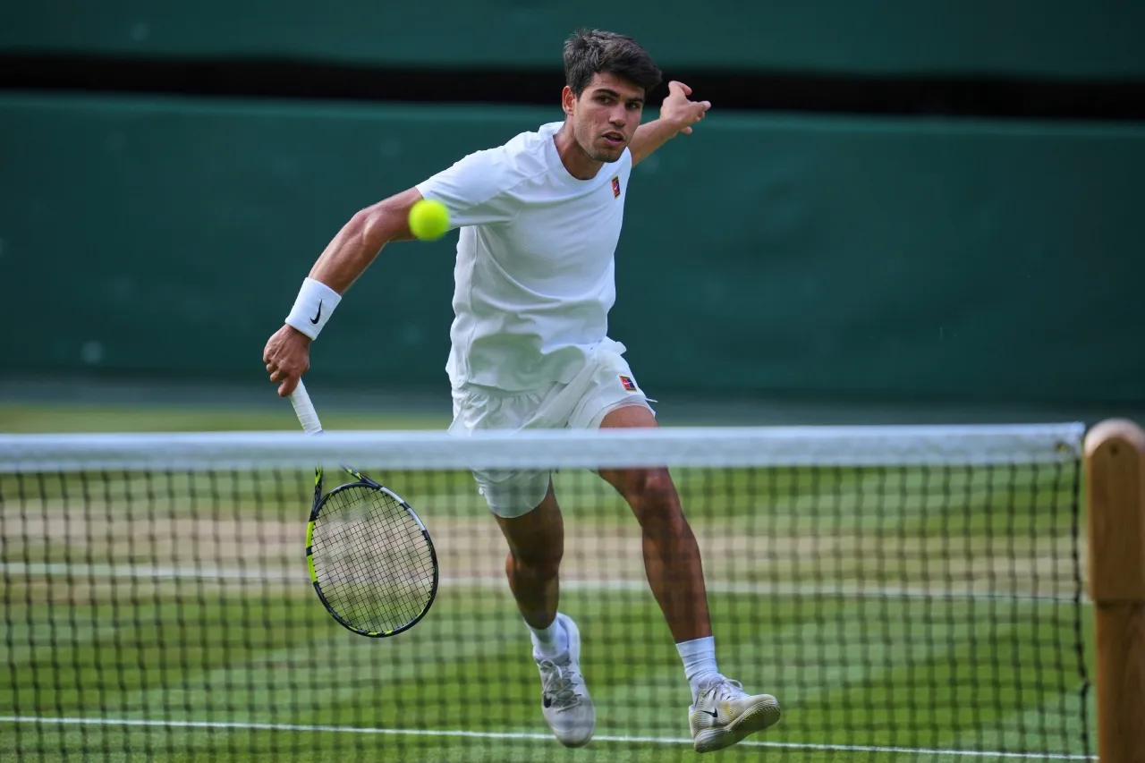Carlos Alcaraz se retira del Masters de Toronto