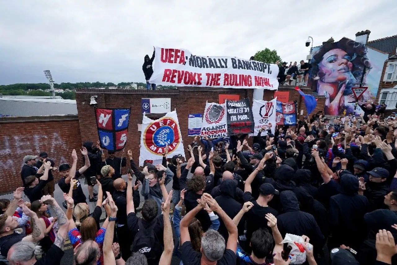 Crystal Palace apelará ante el TAS 'descenso' de la UEFA a la Conference League