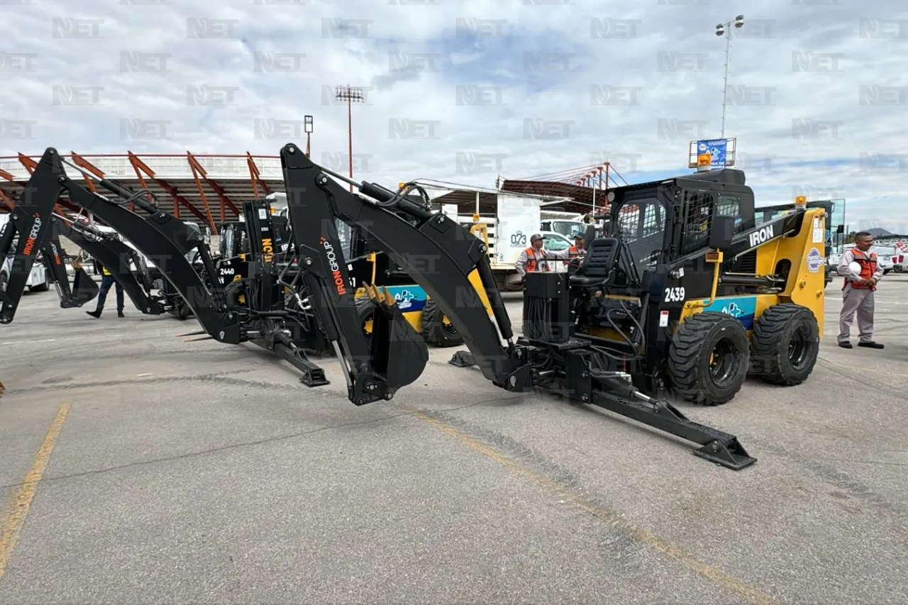 Adquiere JMAS 45 vehículos nuevos para obras y limpieza urbana