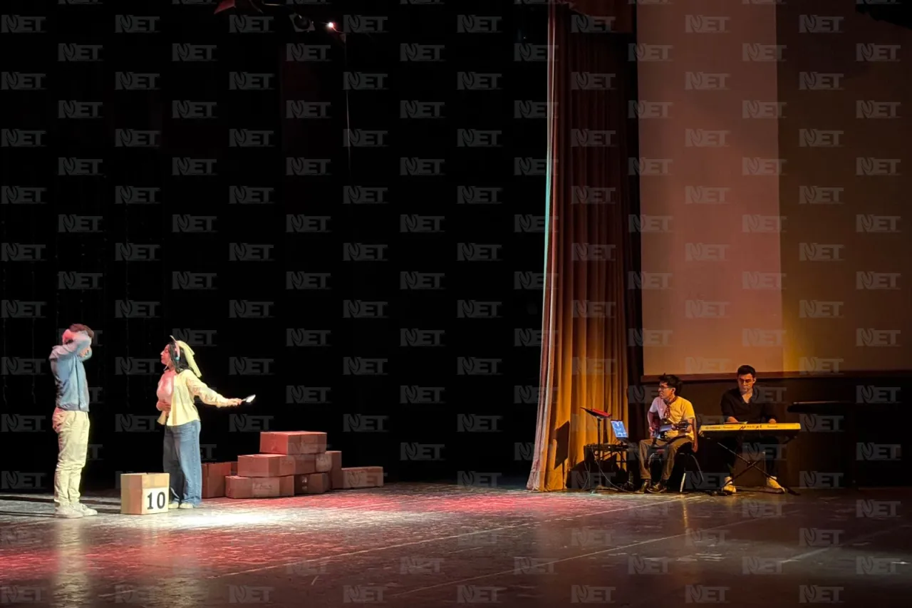 Inicia el Festival de Teatro de la Ciudad en Juárez con 'Nuestro Hilo Rojo'