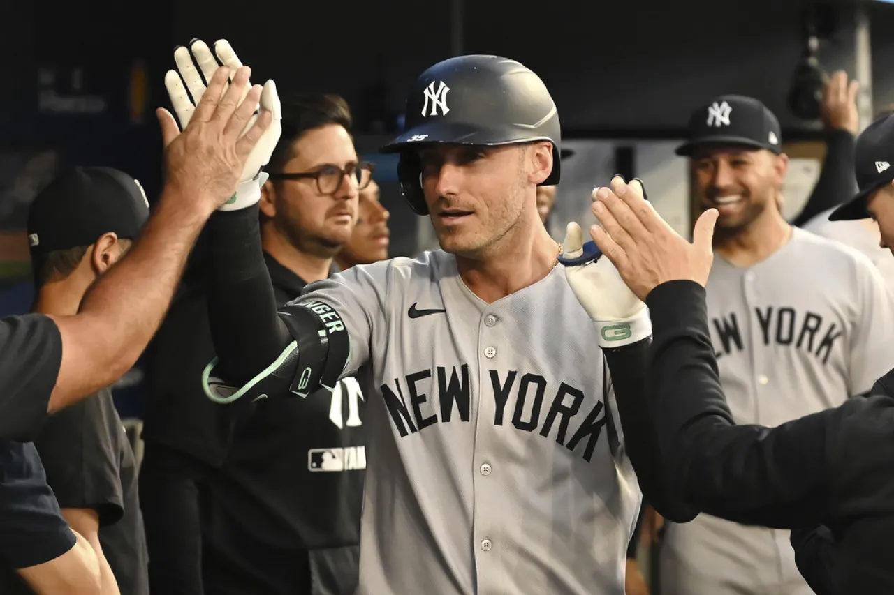 Vencen Yankees a Azulejos