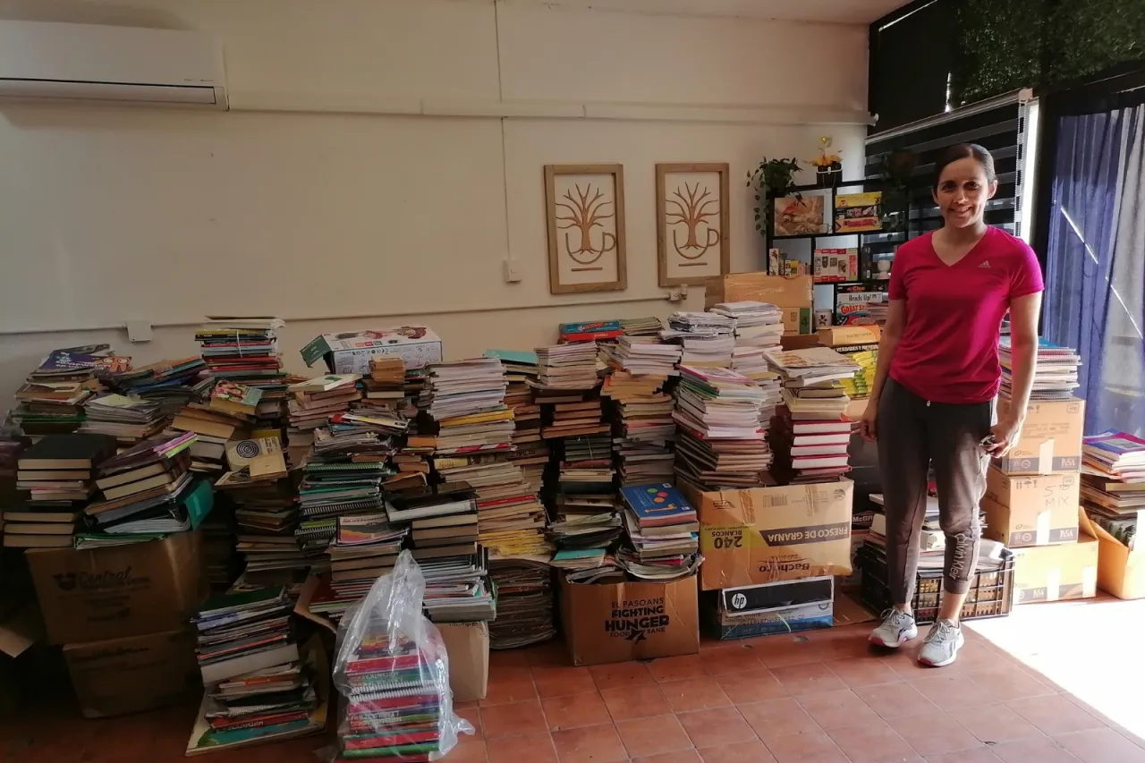 Dona tus libros usados y apoya a perritos callejeros esta semana