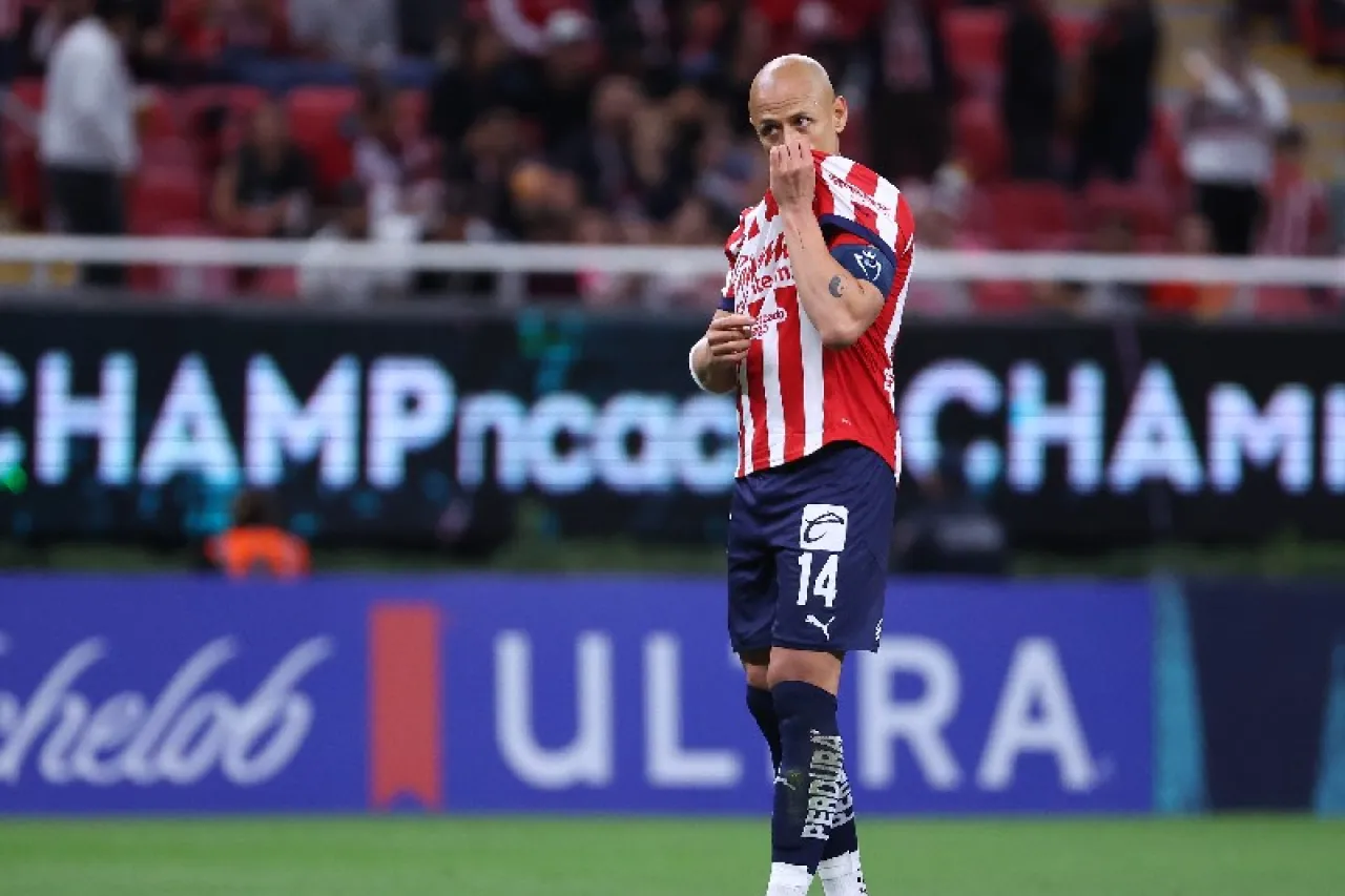 Las mujeres podemos ser lo que queramos: Se lanza Sheinbaum contra el Chicharito