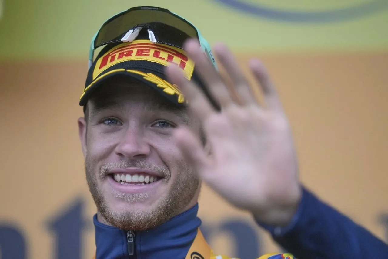 Jonathan Milan gana la 17ma etapa del Tour de Francia, Pogačar sigue líder