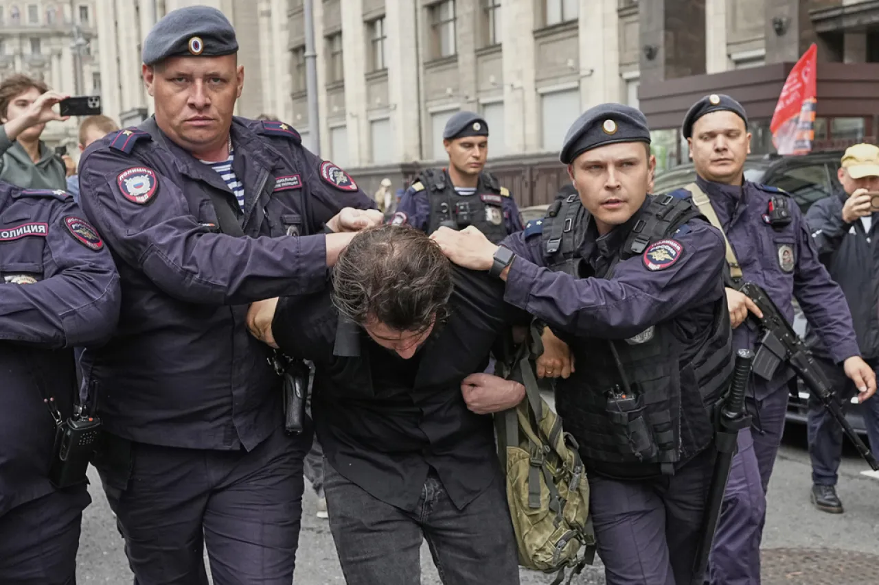 Rusia penaliza búsquedas en internet por 'contenido extremista'