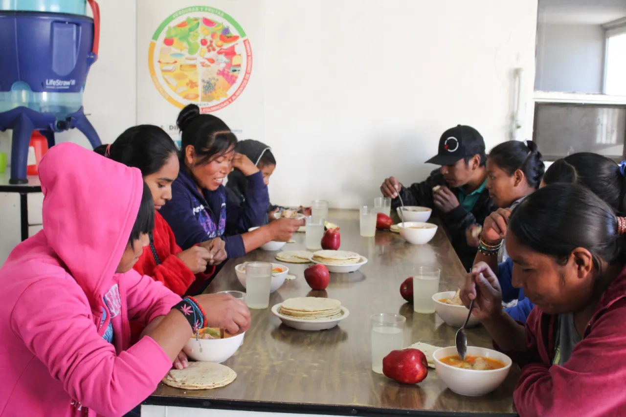 DIF atiende a 38 mil personas con desnutrición en la Sierra Tarahumara