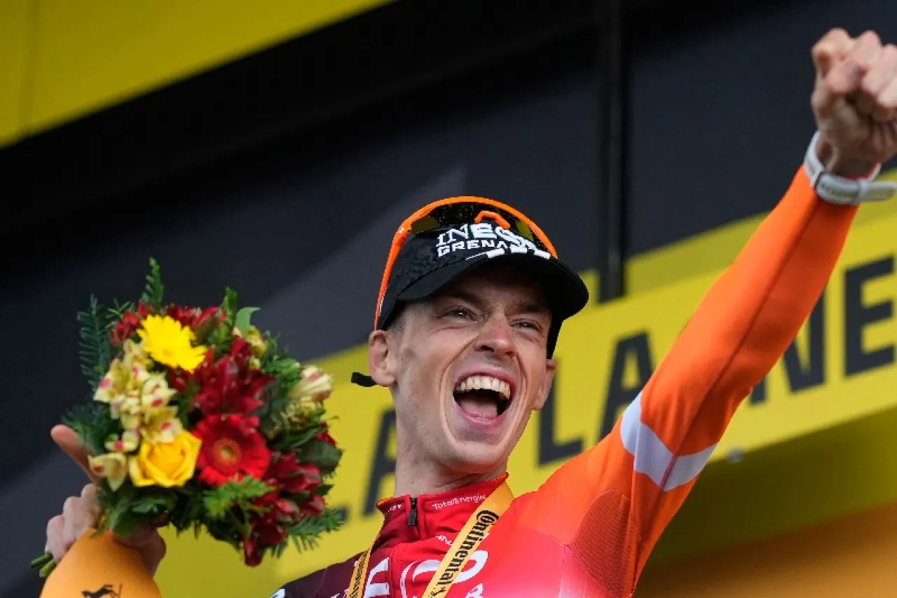 Thymen Arensman gana la 19na etapa del Tour de Francia