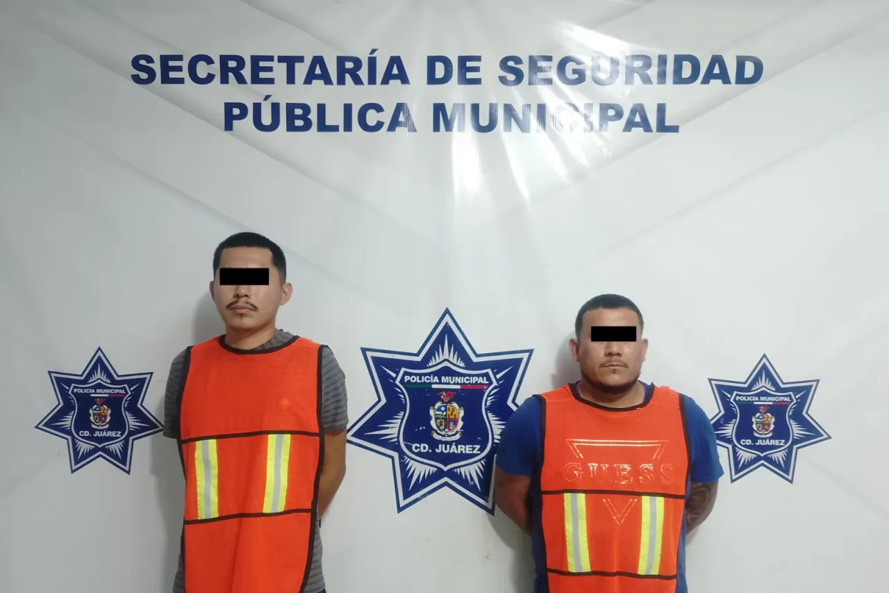 Caen dos sujetos con pistola .38 en operativo