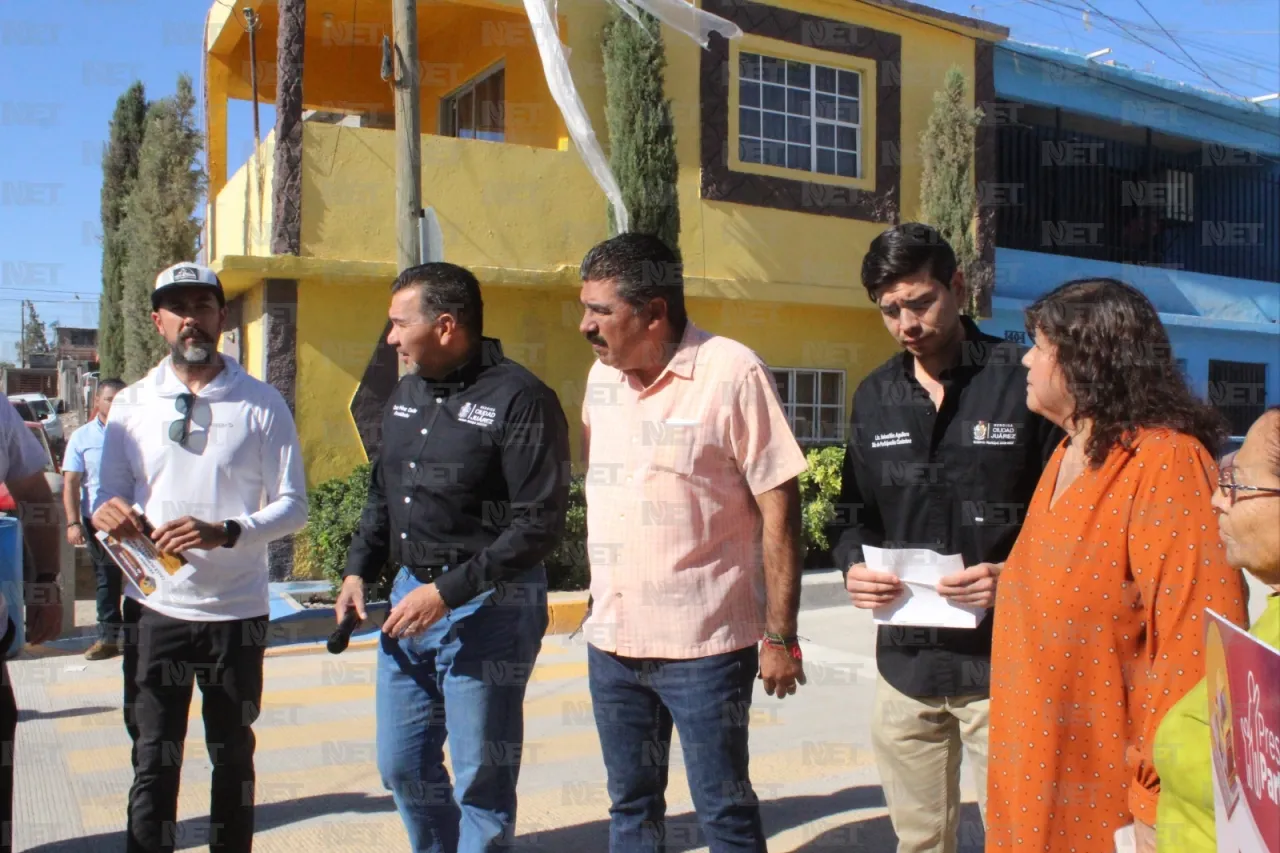 Vecinos logran pavimentación de la calle Humberto Martínez Grulla