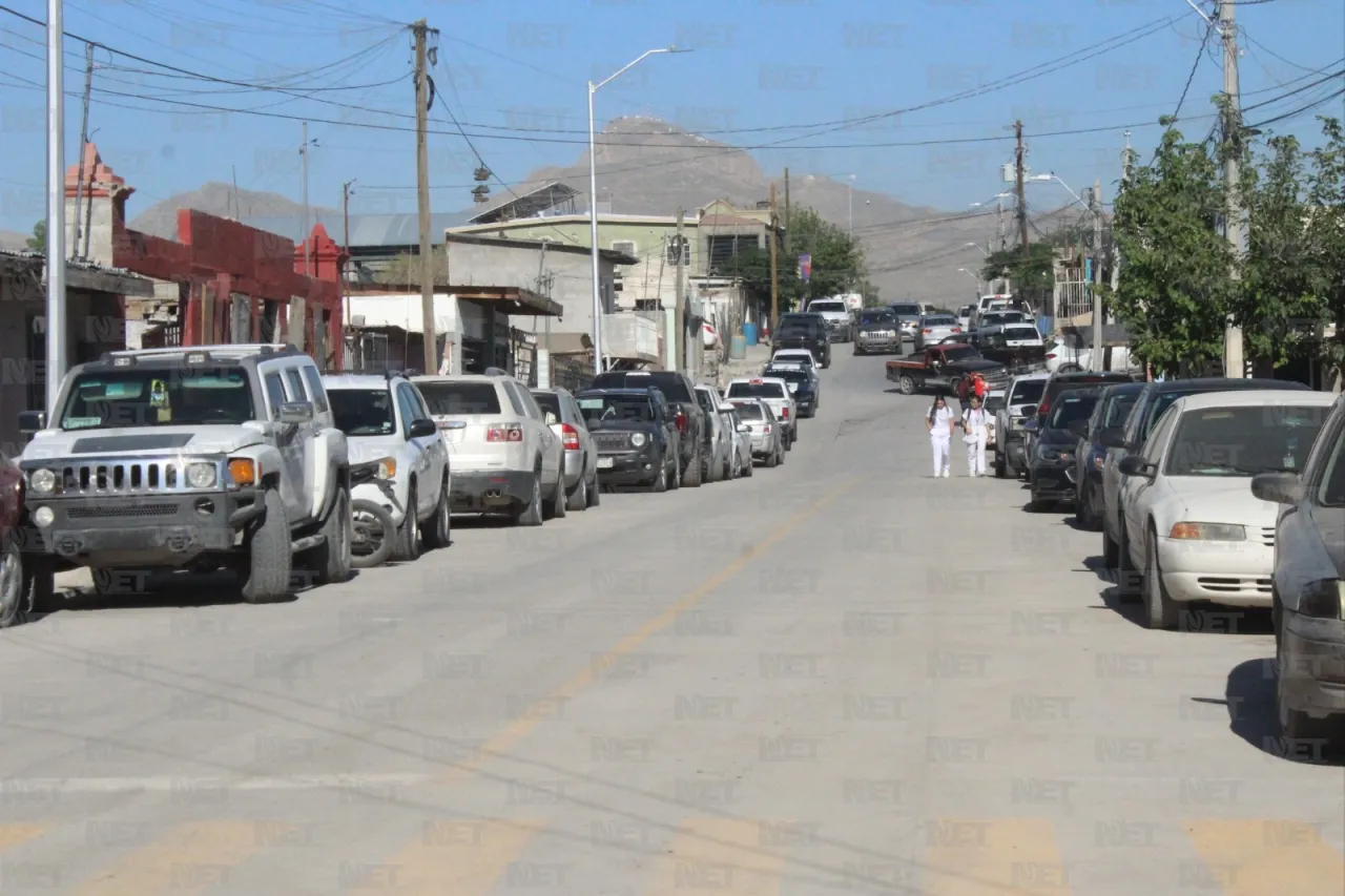 Vecinos logran pavimentación de la calle Humberto Martínez Grulla