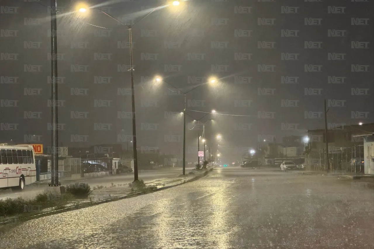 Cae aguacero al poniente de la ciudad