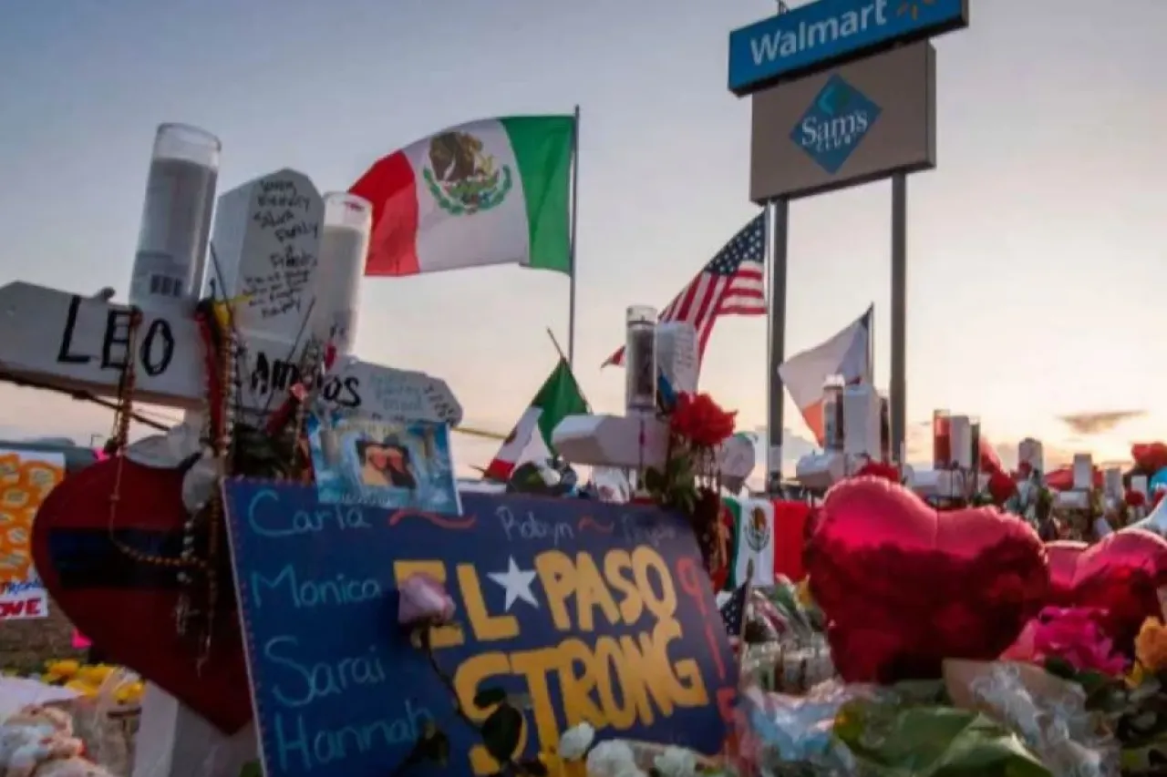 El Paso conmemora a las víctimas del tiroteo de Walmart con ceremonias