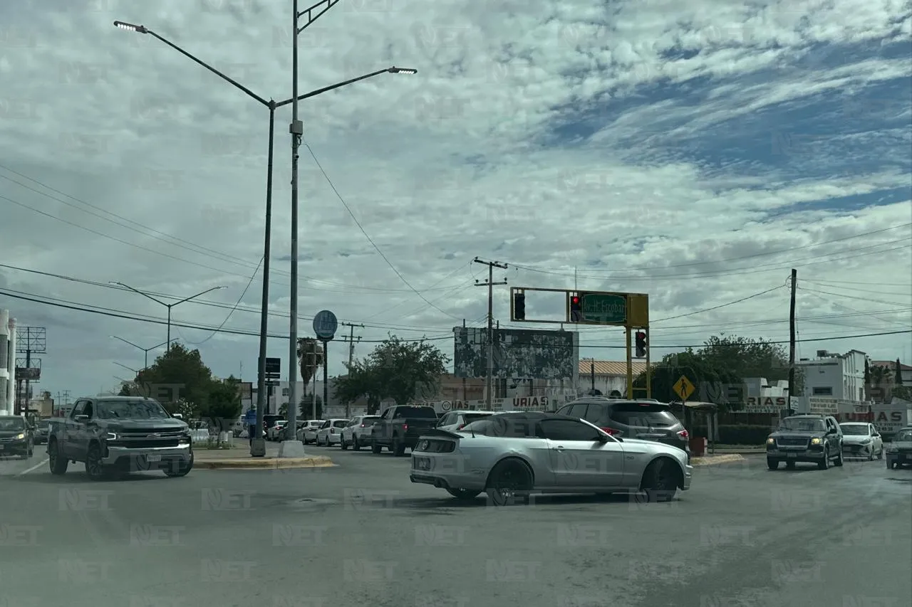 Fila del puente Libre se extiende hasta Hermanos Escobar