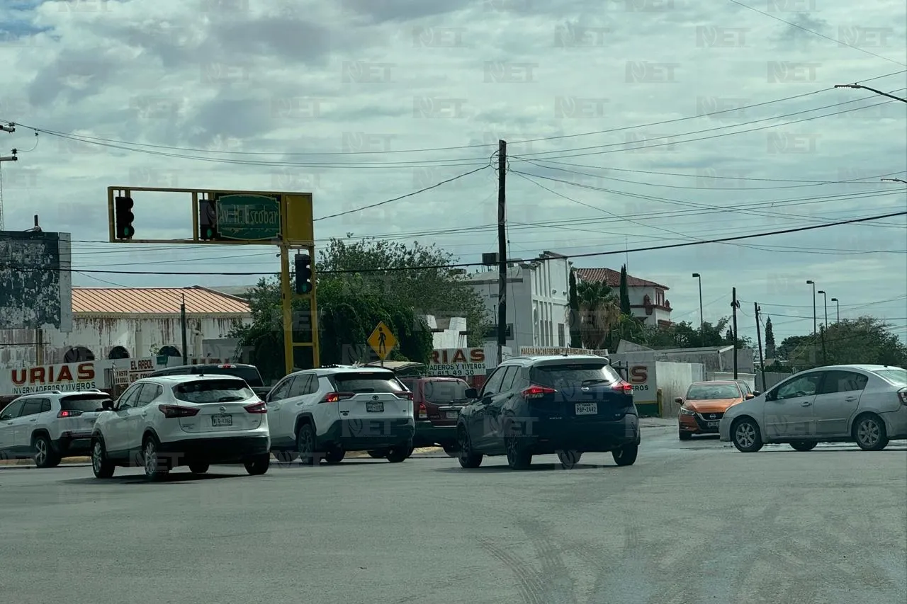 Fila del puente Libre se extiende hasta Hermanos Escobar