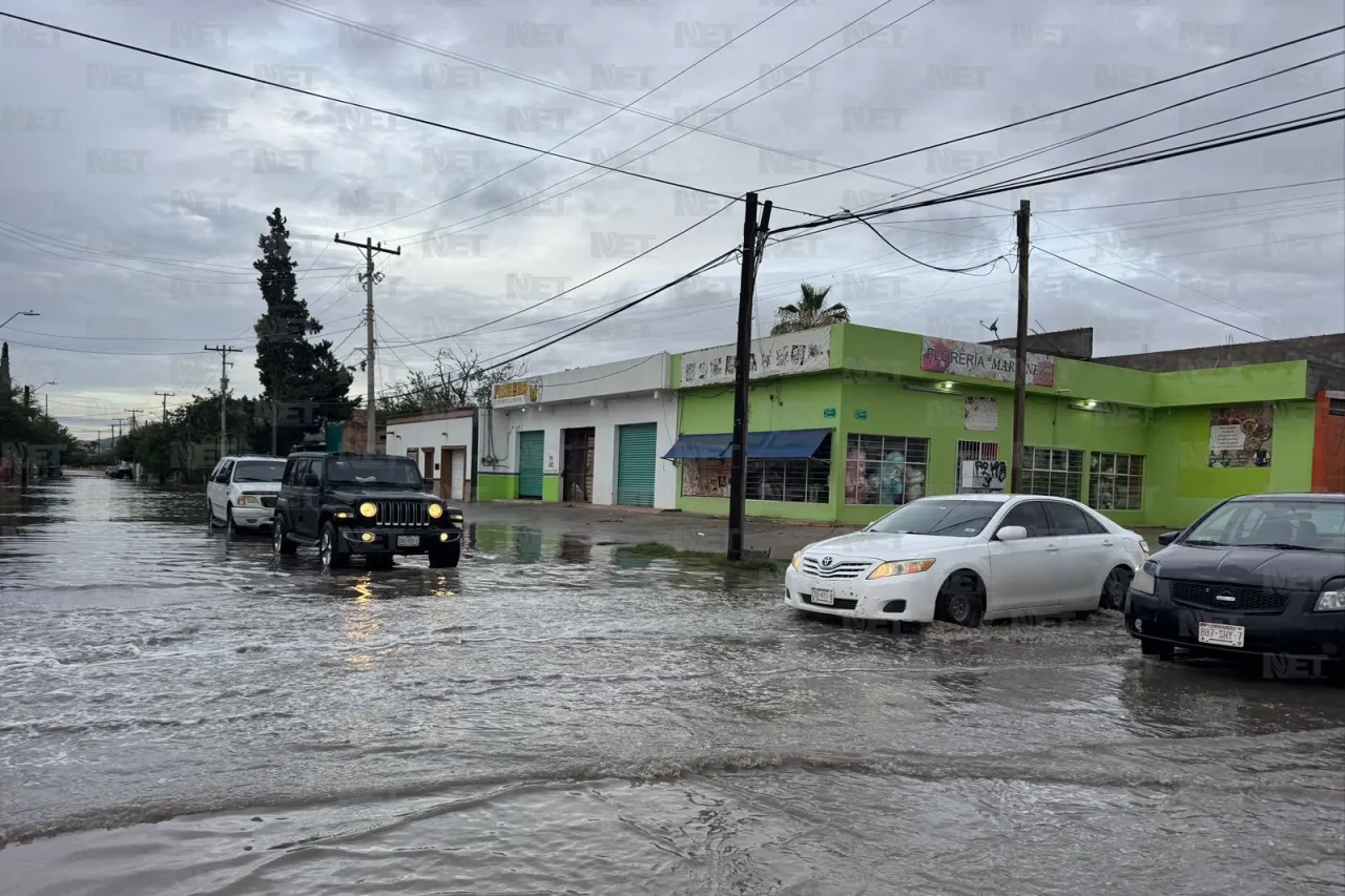 Lluvias dejan calles intransitables; hoy se prevén más tormentas