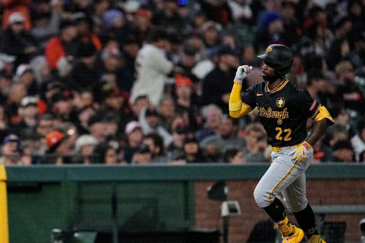 Pittsburgh derrota a Gigantes en su casa