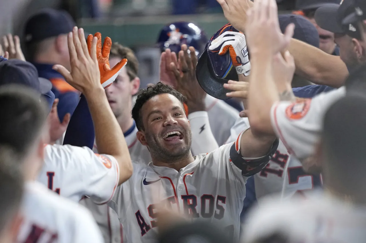 Astros vencen a Nacionales