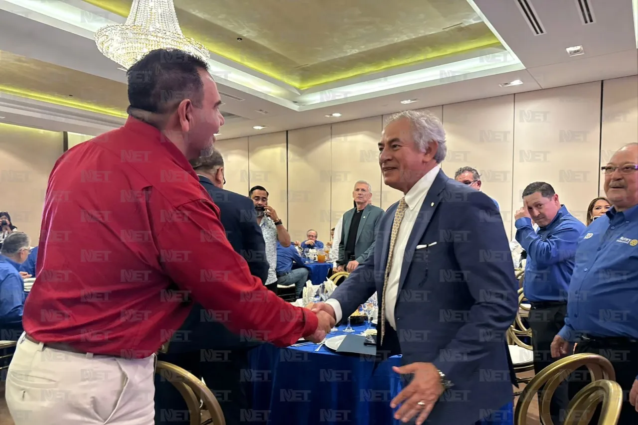 Nombran al alcalde Cruz Pérez Cuéllar socio honorario de Rotary