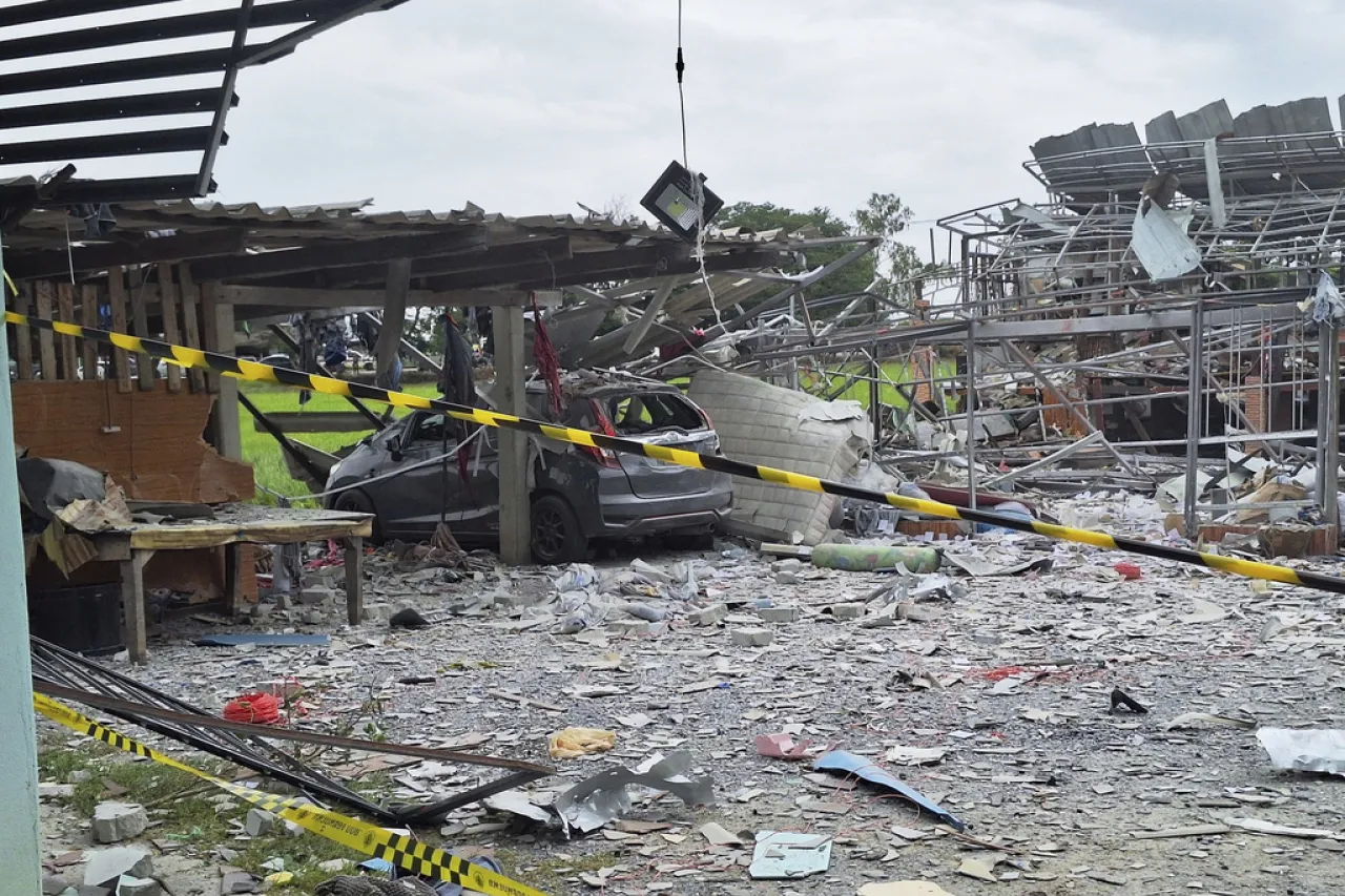 Tragedia en Tailandia: explosión en taller artesanal mata a 9 personas